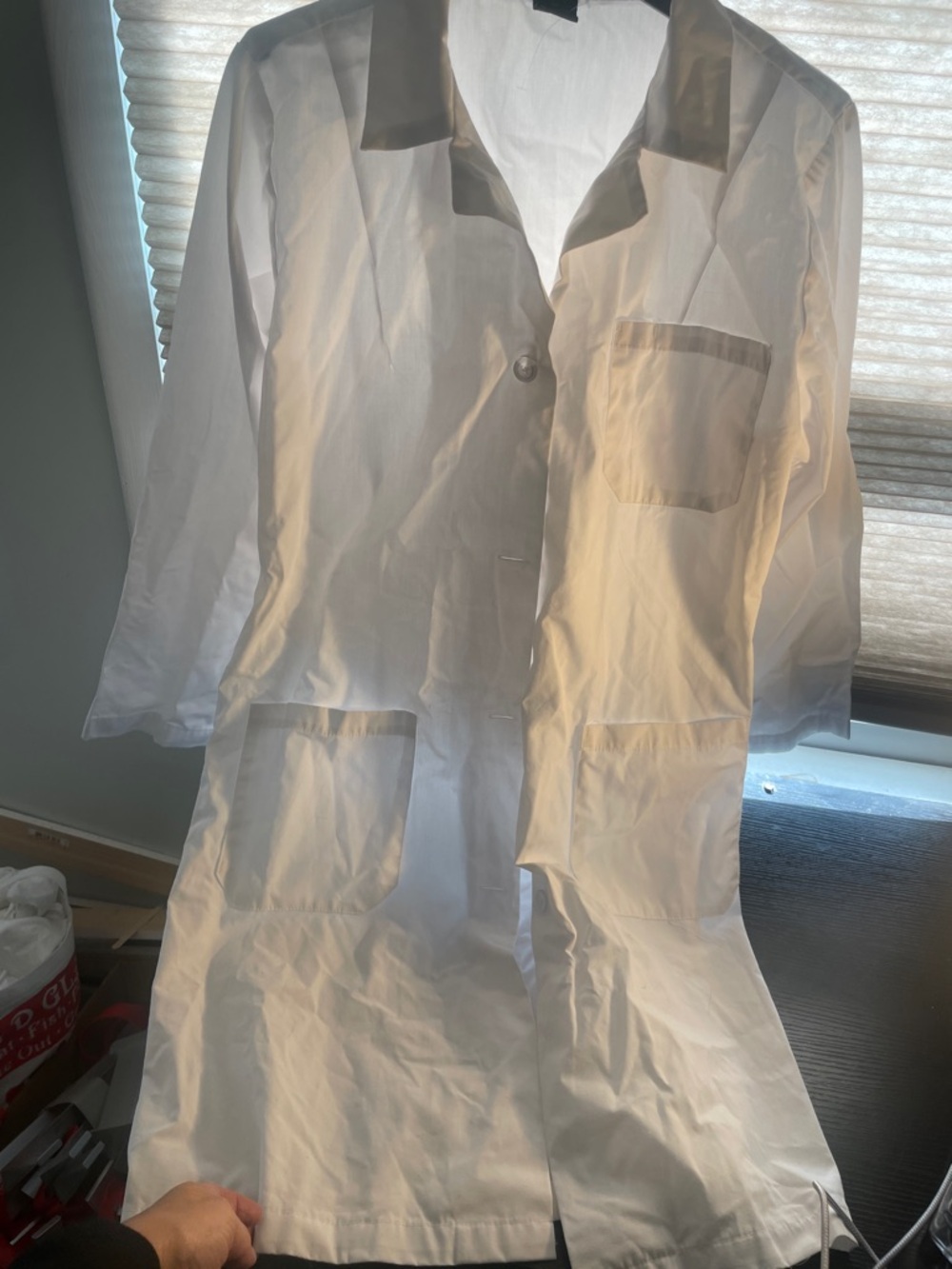 Natural Uniforms lab coat in white